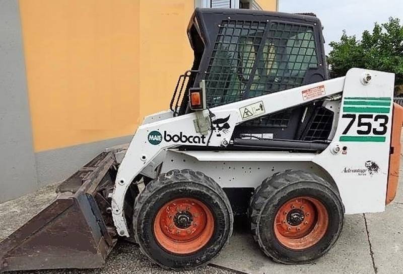 Bobcat 753